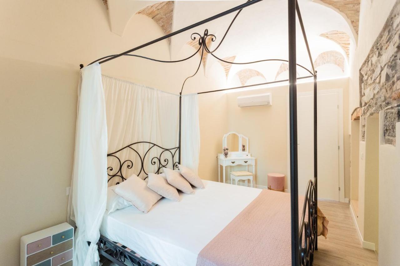 Romantic Escape Centre With Jacuzzi & Parking By Rent Appartement Como